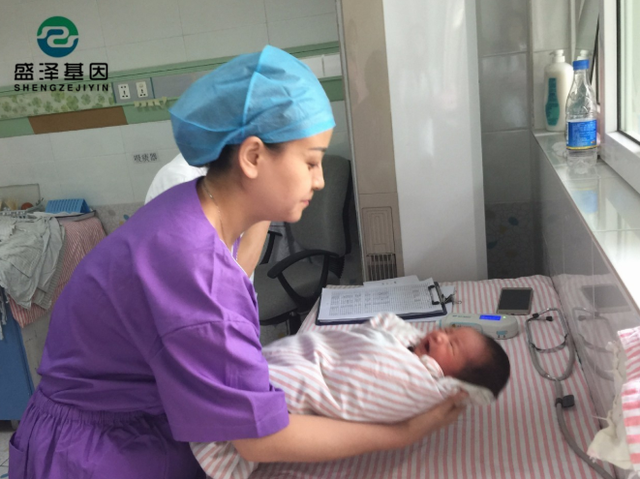 親子鑒定后才發(fā)現(xiàn)：親生孩子當年在醫(yī)院就被掉包了！